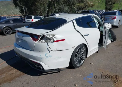 2018 Kia Stinger Premium из США, поврежденный, VIN KNAE25LA4J6011192